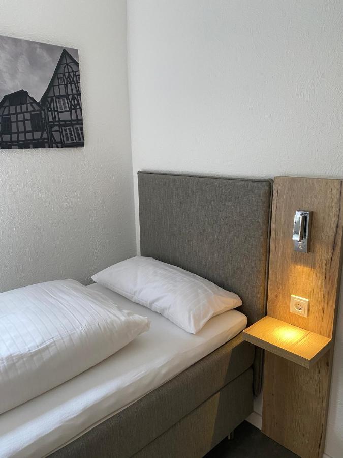 Hotel B4 Limburg an der Lahn Esterno foto
